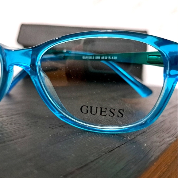 NEW- 3 pc GUESS Eyeglass Bundle blue/crystal frame 48-15-130 petite Case & cloth - Picture 6 of 6